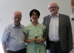 Neda Koohnavard (centre) - Challengers 2nd prize and Ladies Trophy