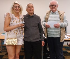Challengers 1st: Rosie Irwin (L)